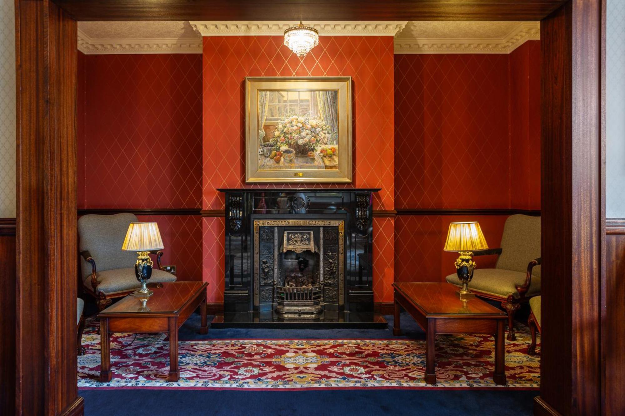 Seven Oaks Hotel Карлоу Экстерьер фото
