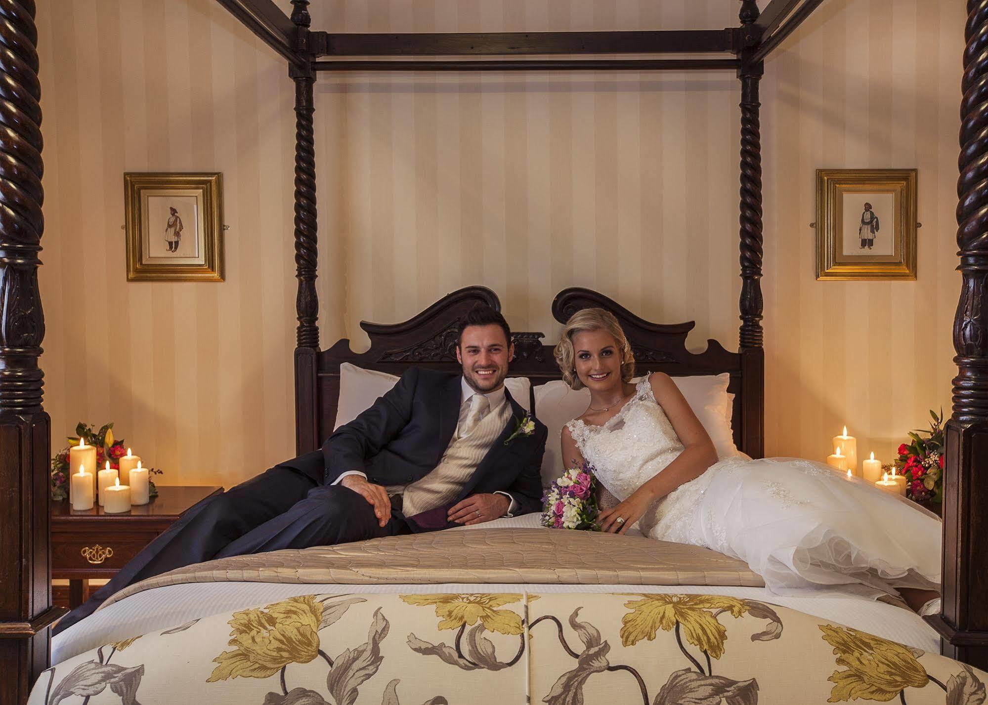 Seven Oaks Hotel Карлоу Экстерьер фото